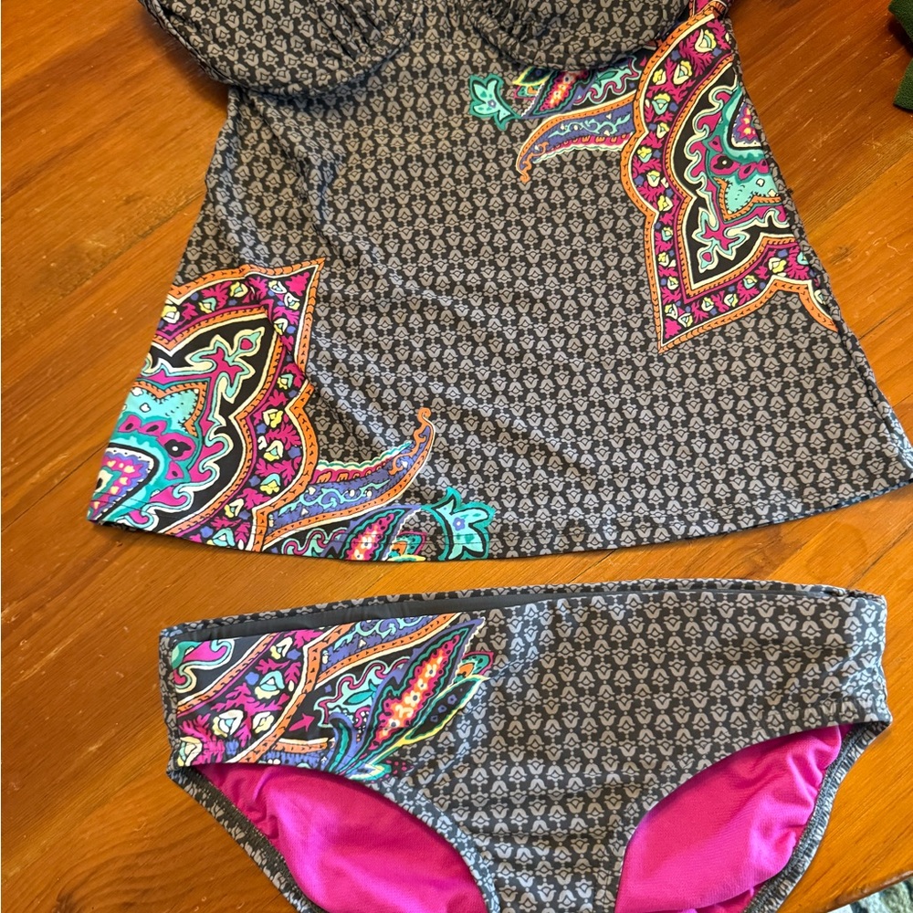 Title Nine Pink and Gray Tankini Top